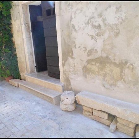 Apartment Martin - 10 Mt To The Beach Rovinj Zewnętrze zdjęcie